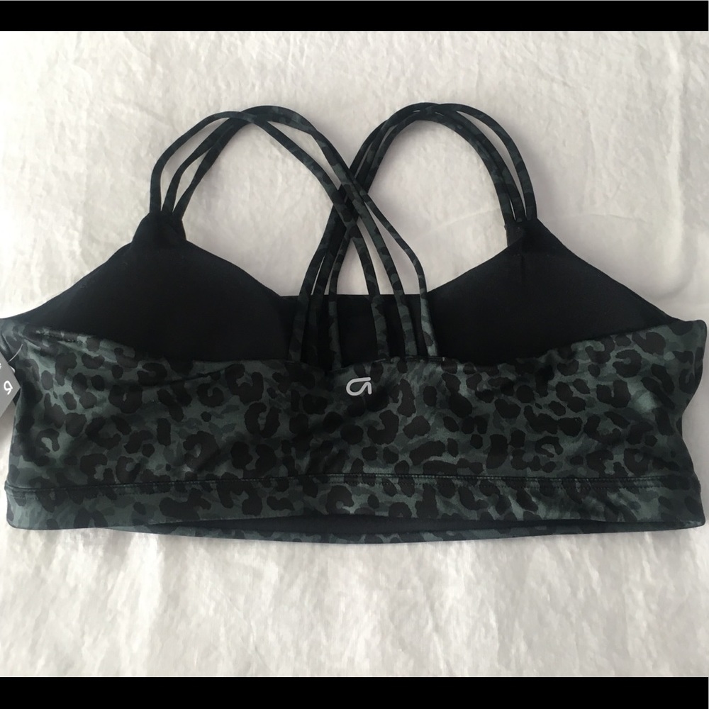 GapFit Eclipse Medium Support Strappy Sports Bra - Picture 3 of 5